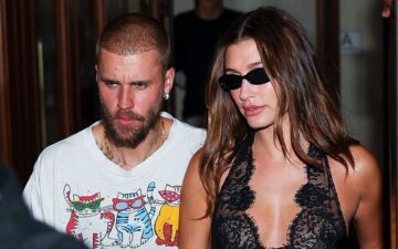 Justin Bieber se irrita com paparazzi e joga garrafa na saída de restaurante