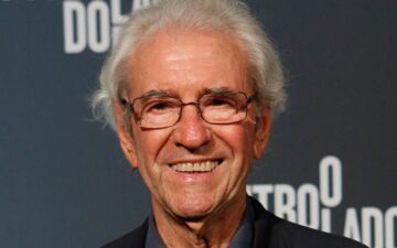 Juca de Oliveira é internado em estado delicado em São Paulo