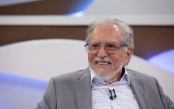 Carlos Alberto de Nóbrega é internado em hospital de São Paulo