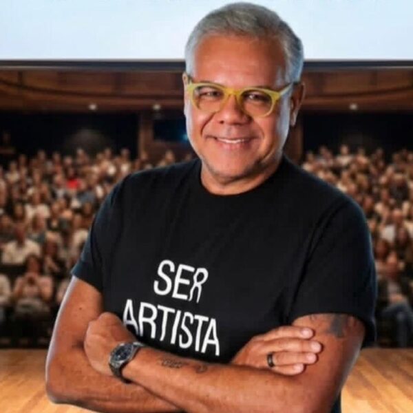 Marcus Montenegro transforma 40 anos de carreira em celebração viva no Festival de Curitiba