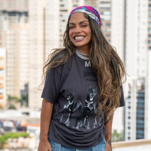 Magá Moura revela as tendências de estilo que vão dominar o Lollapalooza Brasil 2026