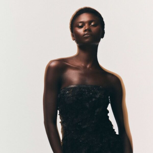 Nova coleção marca momento de expansão e maturidade criativa de Carol Rossato