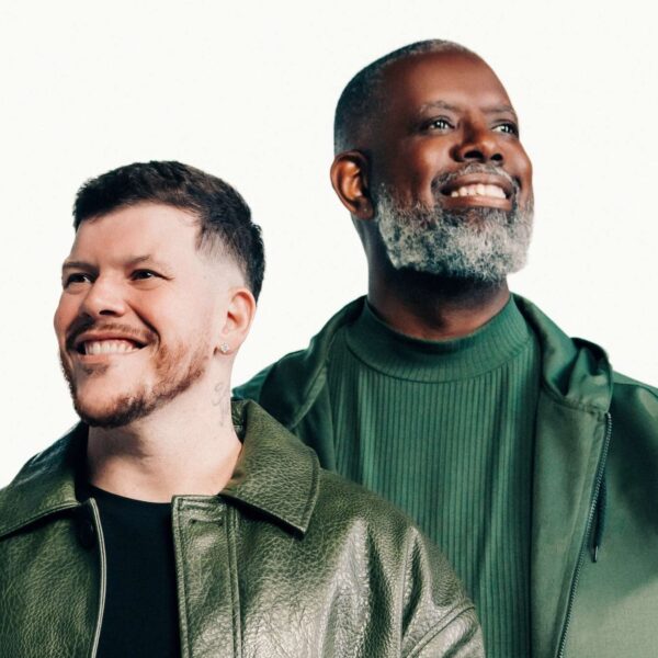 Péricles e Ferrugem escolhem São Paulo para gravação do audiovisual da turnê “As Vozes”