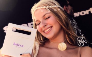 Entre passarela e consumo, experiência phygital conecta beleza e tendências no Rio Fashion Week