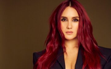 Dulce María fala sobre desafios do pós-parto e celebra chegada da filha