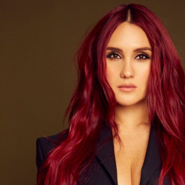 Dulce María fala sobre desafios do pós-parto e celebra chegada da filha