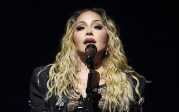 Madonna apresenta faixas inéditas em festa e antecipa novo álbum