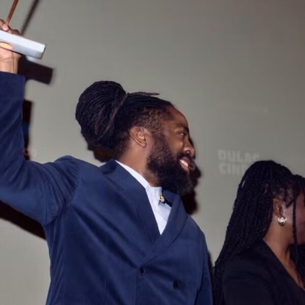 Lázaro Ramos é homenageado em festival de cinema brasileiro realizado em Paris