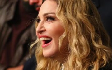 Madonna apaga posts e levanta suspeitas de novo lançamento