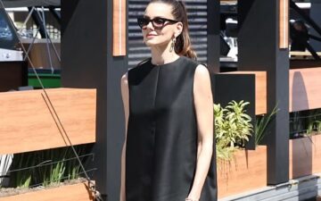 Camila Queiroz aposta em visual de luxo para evento náutico no Rio