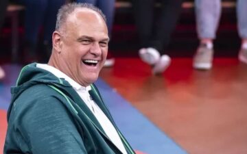 Oscar Schmidt, símbolo do basquete brasileiro, morre aos 68 anos