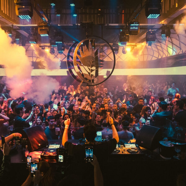 Posh Club celebra a Páscoa com duas festas especiais e experiências imersivas em Jurerê Internacional