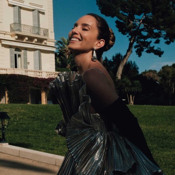 Lelê Saddi aposta em alta-costura Valentino para tapete vermelho do Festival de Cannes