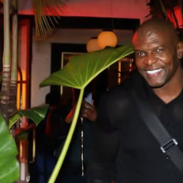Terry Crews aproveita noite em São Paulo