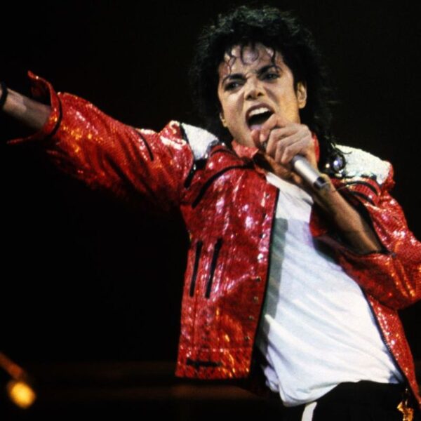 Netflix divulga trailer de série documental sobre Michael Jackson
