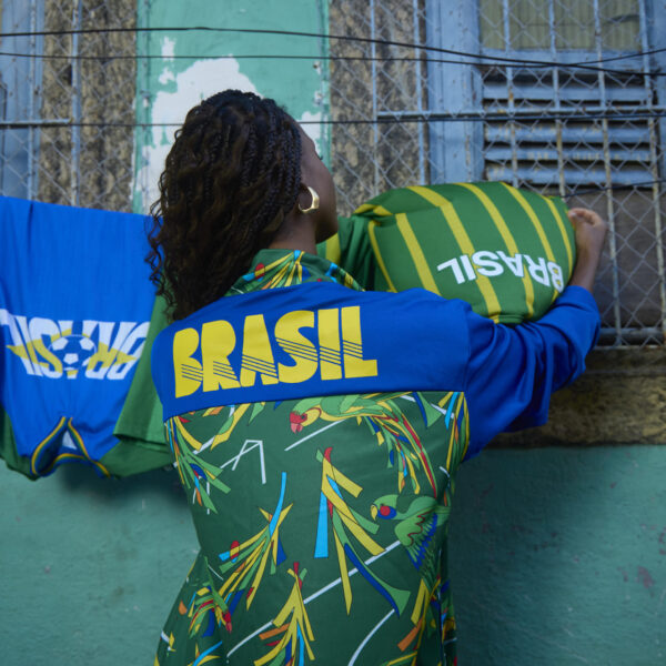 Moda, futebol e brasilidade inspiram nova marca autoral lançada de olho na Copa