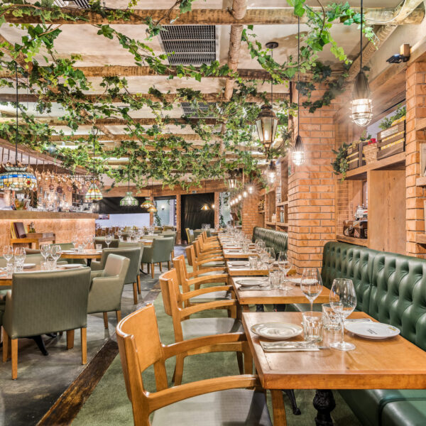 Trattoria aposta em pratos reconfortantes e atualiza menu com novas combinações italianas