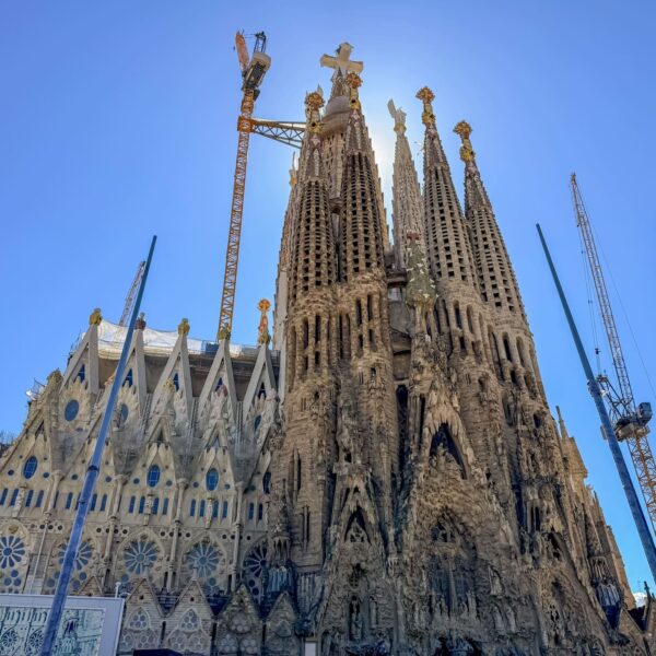 Entre Gaudí e o Mediterrâneo, uma experiência de luxo em Barcelona
