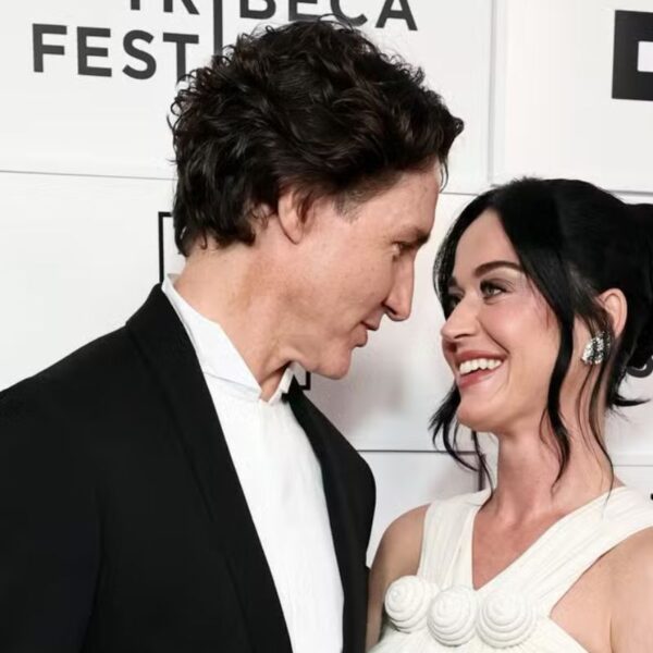 Katy Perry e Justin Trudeau fazem primeira aparição oficial