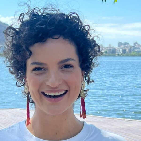Julyana Castro: "A roupa esportiva deixou de ser apenas performance para se tornar expressão de identidade"