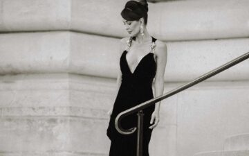 Cris Buffara acompanha desfile da Schiaparelli na abertura da Alta Costura em Paris