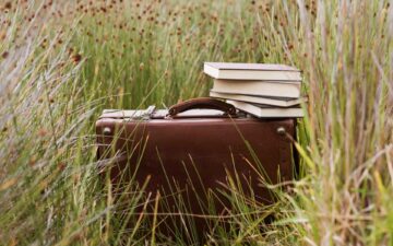 Leve um livro para passear: férias ajudam a criar o hábito da leitura em família
