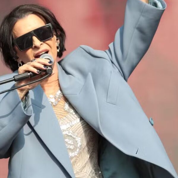 Marina Lima celebra 70 anos com turnê que atravessa décadas de carreira