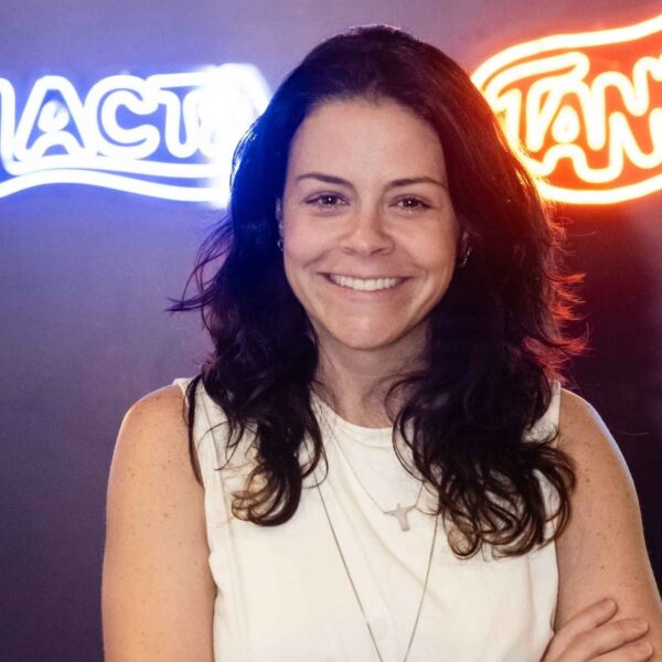 Livia Seabra fala sobre o encontro entre entretenimento e consumo