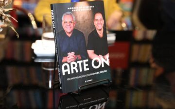Marcus Montenegro e André Arteche lançam livro para formação de atores