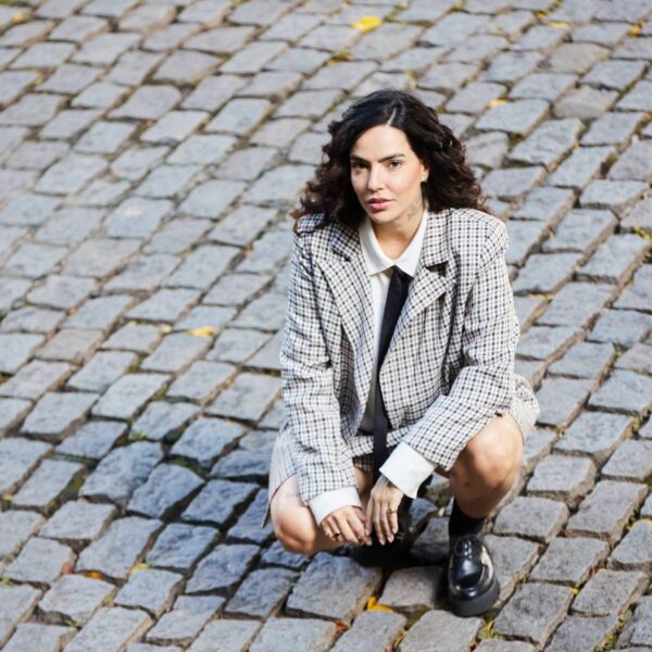 Laura Vicente fala sobre bastidores, entrevistas e os encontros que quer ver no Rock in Rio 2026