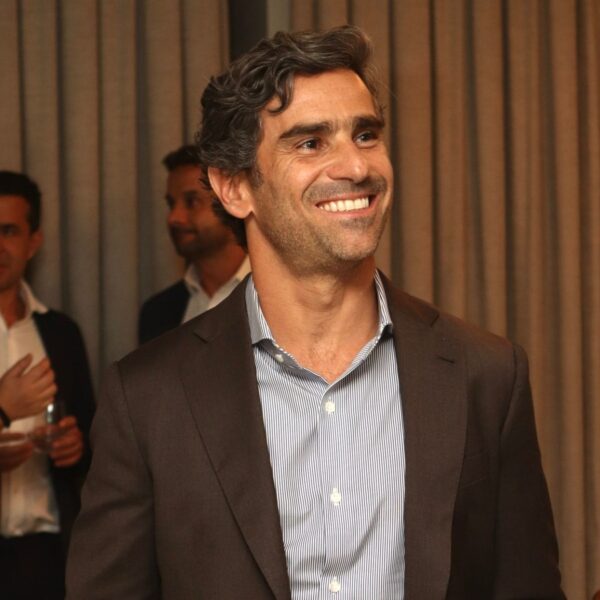 Bruno Colella recebe Ricardo Amorim na estreia da BRNC X