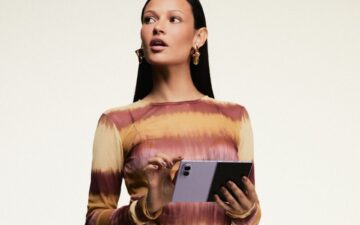 Do smartphone ao look, tecnologia inspira nova linguagem de moda