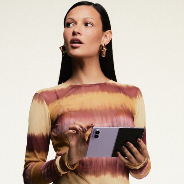 Do smartphone ao look, tecnologia inspira nova linguagem de moda