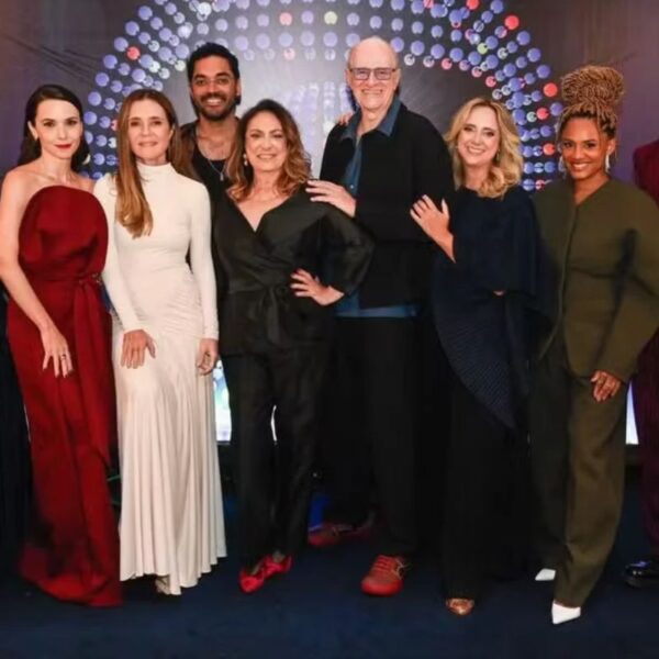 Elenco de “Avenida Brasil 2” mostra a cara da sequência no Upfront Globo