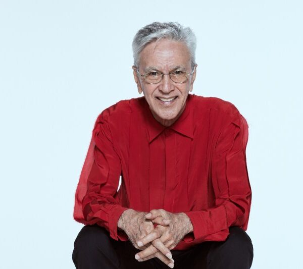 Com “Because”, Caetano Veloso soma mais uma canção dos Beatles ao seu repertório