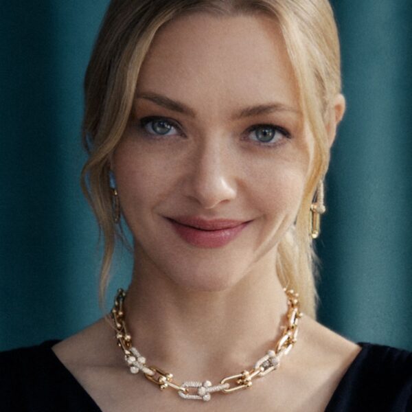 Amanda Seyfried é a nova embaixadora da Tiffany & Co. e estrela campanha de fim de ano
