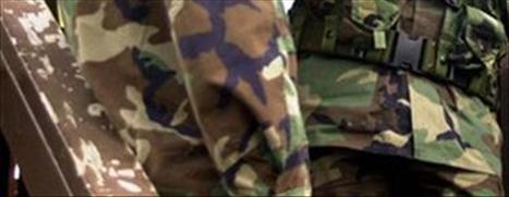 Victoria Beckham se veste a la militar