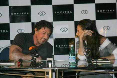 Coletiva com Sylvester Stallone no Rio é conduzida com bom-humor