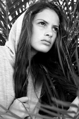 Modelo descoberta no “Menina Fantástica” é apontada como a modelo da semana pelo Models.com