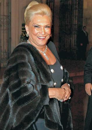 Hebe Camargo ganha jantar de Angélica e Luciano Huck