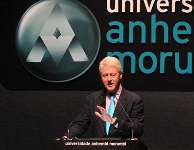 Bill Clinton dá palestra em São Paulo
