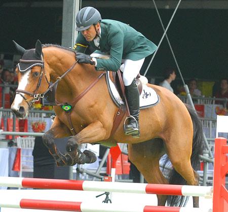 Doda Miranda fez rasante no Rio