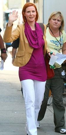 Por causa de fãs, Cynthia Nixon não consegue filmar cenas de “Sex and the City 2”.