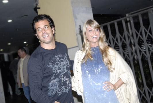 Tudo indica que Caroline Bittencourt e Álvaro Garnero estão voltando às boas.