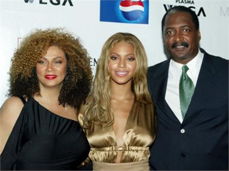 Por esta, a família Knowles não esperava. Mathew Knowles, pai de Beyoncé, está sendo acusado de ter traído a mulher, Tina, e engravidado a amante.