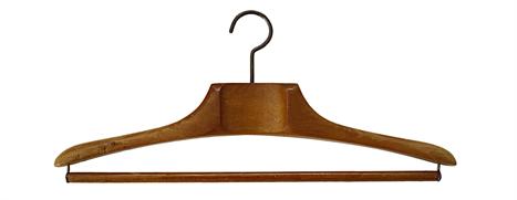 O acervo de moda de Touna Henry, que foi uma das figuras mais elegantes da cidade, será aberto ao público num bazar de luxo no mês que vem.