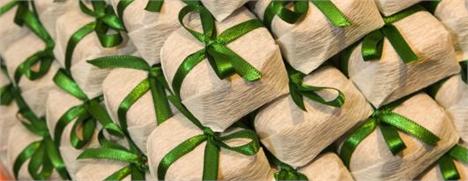 Acabou há pouco o casamento de Alexandre Birman e Johanna Stein, na igreja São José, no Jardim Europa, em São Paulo.