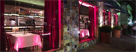 Os almoços e jantares do LEntentrecôte de Ma Tante agora são embalados ao som da rádio francesa FIP, uma das preferidas dos culturettes de lá.