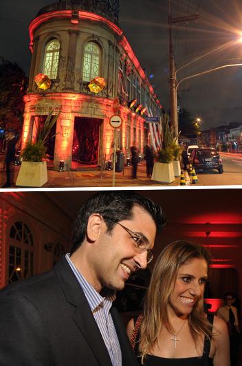 Começou com jeito de tapete vermelho a festa de três anos da revista “Joyce Pascowitch”, na União Fraterna, um lindo casarão da Lapa, em São Paulo. Quem acaba de chegar, dando o starf oficial, é Joyce Pascowitch e ainda Carolina Ferraz e o casal Daniela Z