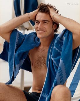 Teve festão na suíte presidencial do hotel Unique, em São Paulo, na noite desse sábado. Alejandro Agag, um dos poderosos do mundo da Fórmula 1 e Gian Luca Passi, que trabalha na Armani e foi escolhido pela revista “Vanity Fair” como um dos solteiros mais